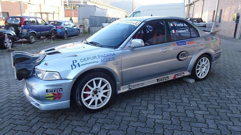 Usata EVO Evo 6 300 CV (220 kW) 2000 Grigio
