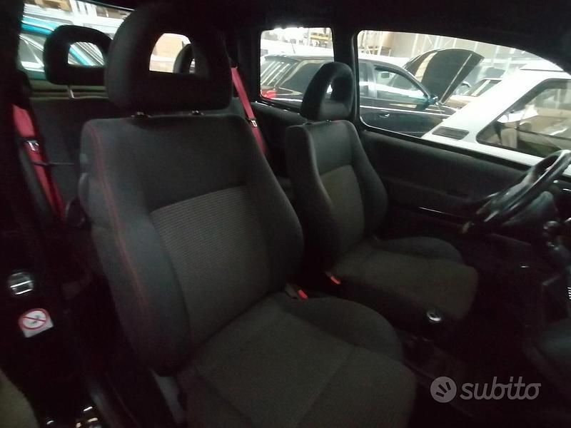 Usata VW Lupo GTI 125 CV (91 kW) 2001 Nero Utilitaria