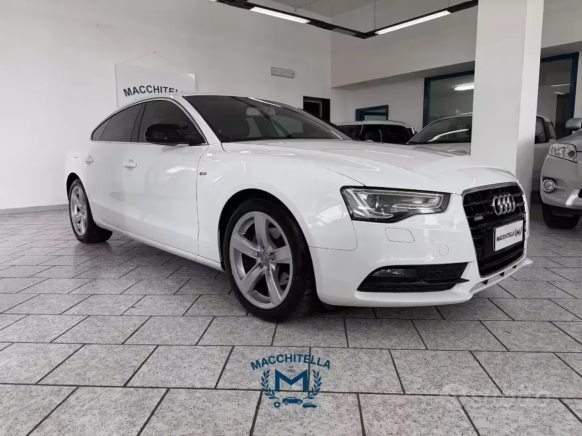 Usata Audi A5 Advanced 177 CV (130 kW) 2012 Bianco Coupé