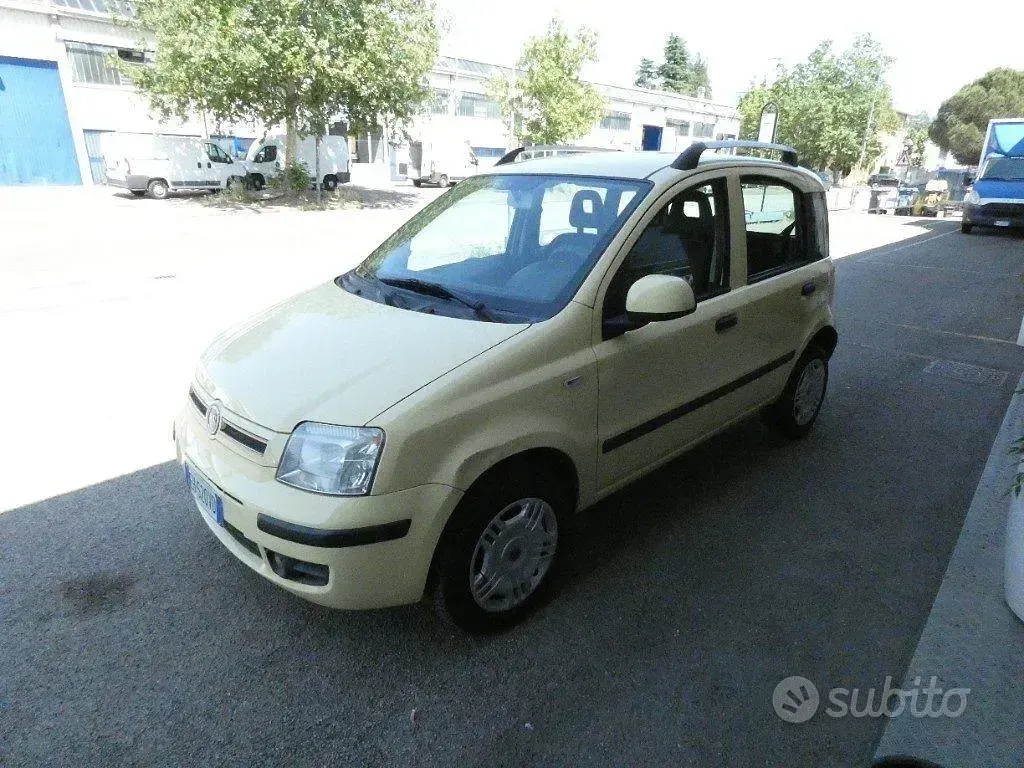 Usata Fiat Panda Dynamic 77 CV (56 kW) 2011 Giallo Utilitaria