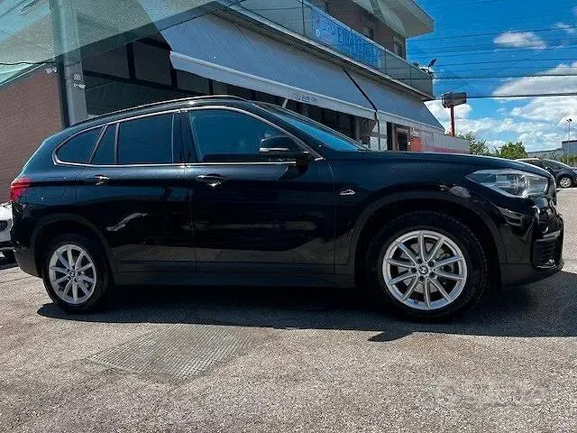 Usata BMW X1 150 CV (110 kW) 2018 Nero SUV