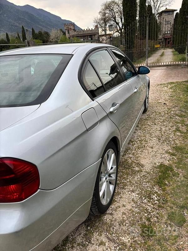 Usata BMW 320 2007 Grigio Berlina