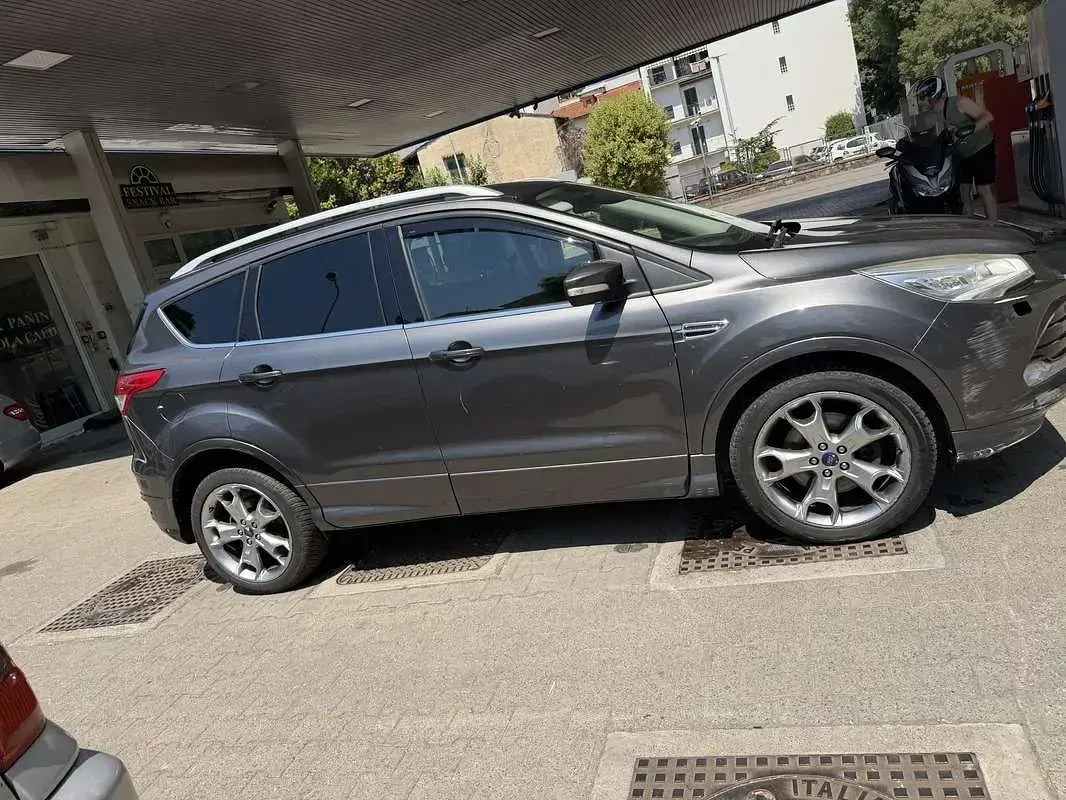 Usata Ford Kuga Titanium X 179 CV (131 kW) 2016 Grigio SUV