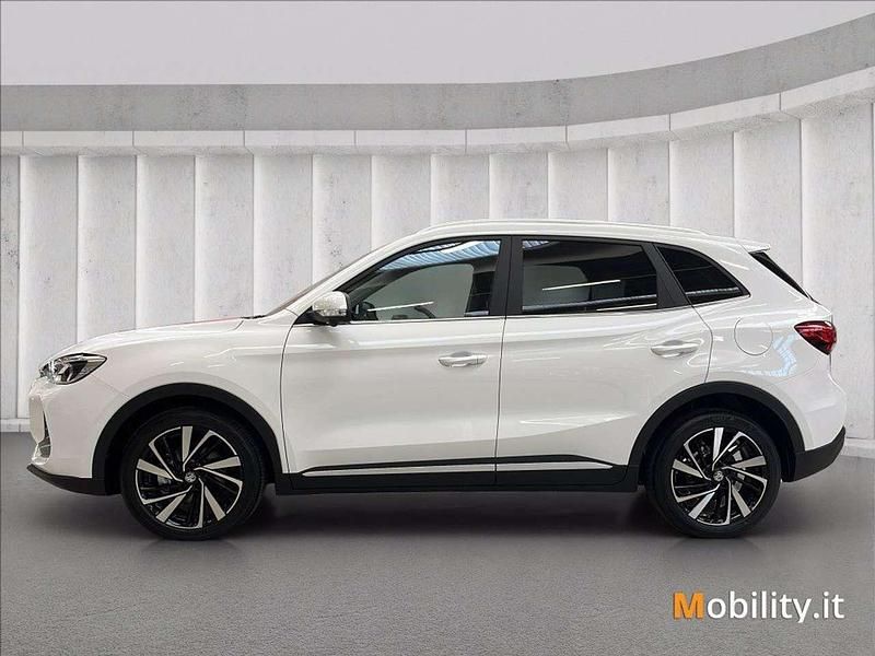 Nuova MG ZS Luxury 197 CV (144 kW) 2026 Dark white SUV