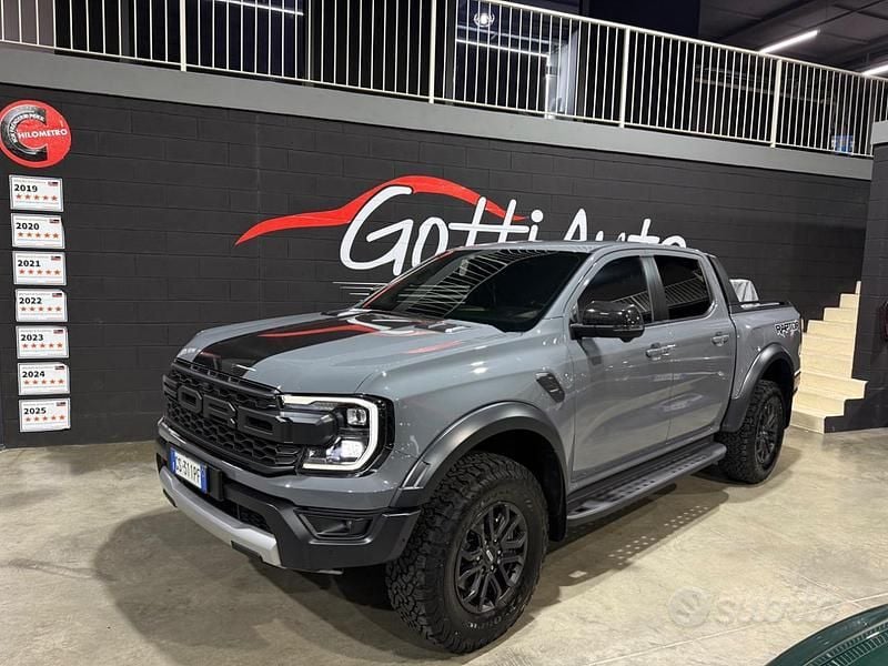 Grigio Usata 2024 Ford Ranger Raptor Pick-up | 57.900 € (Ottimo prezzo) - Immagine 1/4