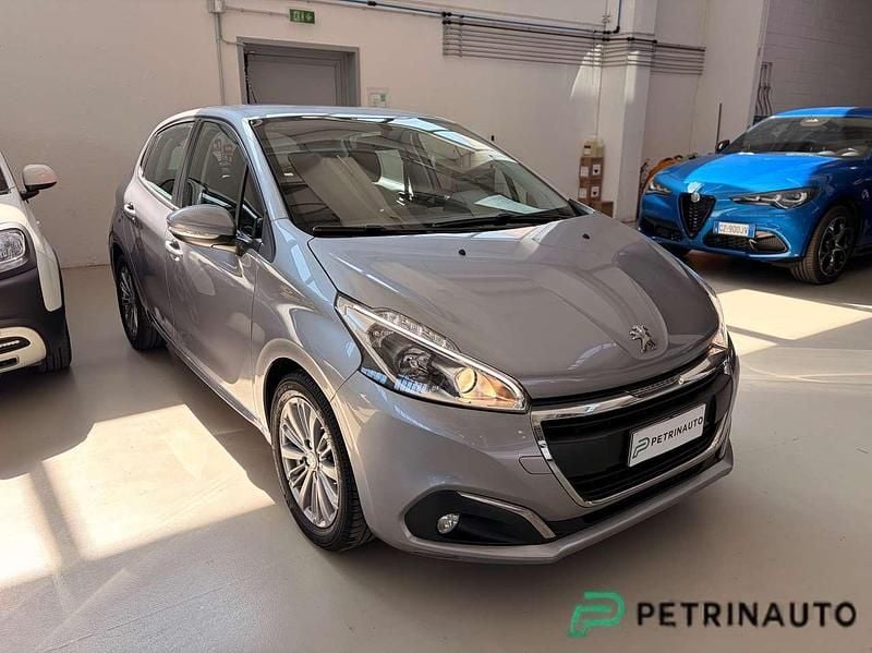 Usata Peugeot 208 Active 102 CV (75 kW) 2019 Grigio medio Utilitaria