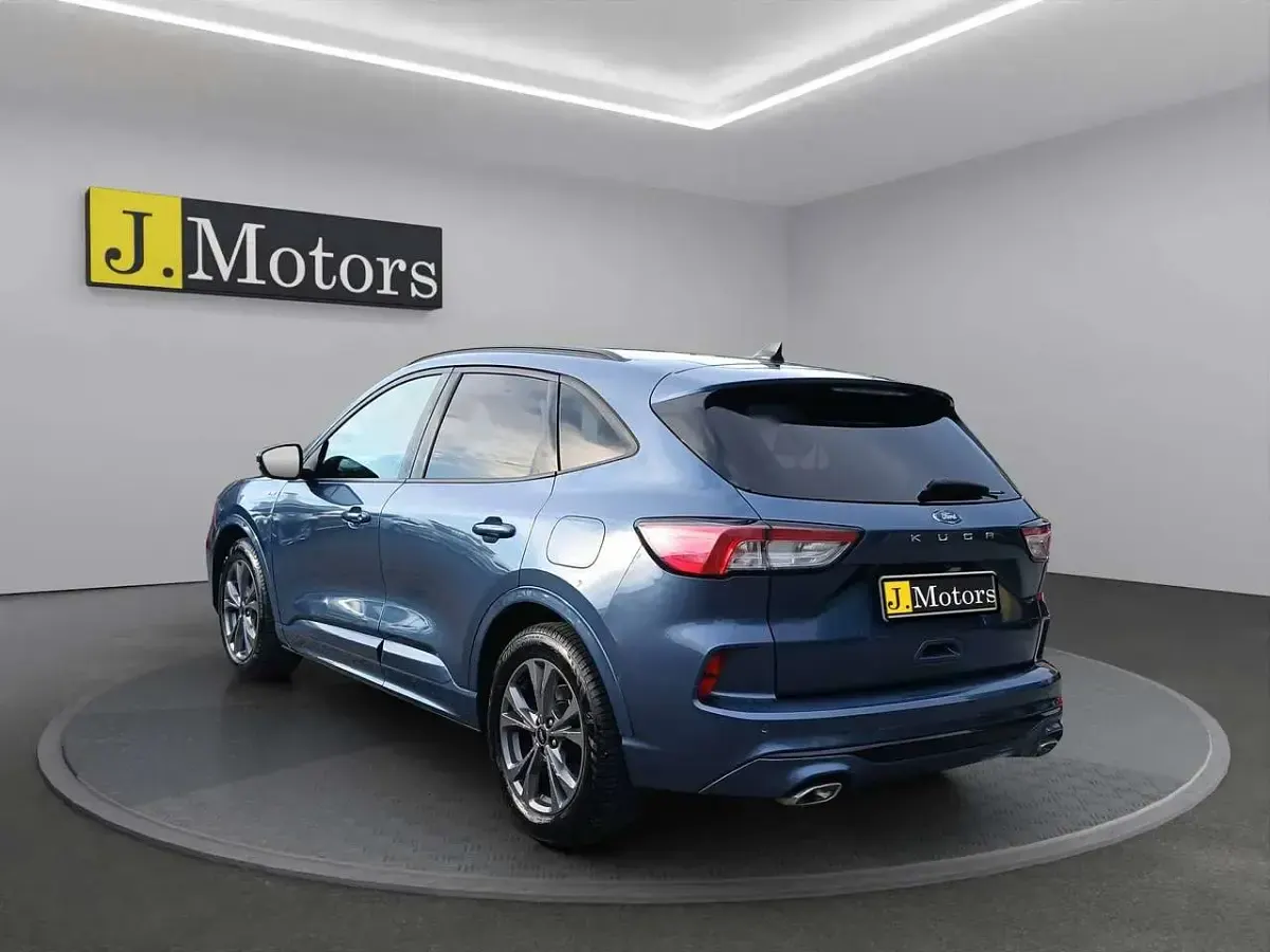 Usata Ford Kuga ST-Line 120 CV (88 kW) 2024 Metallizzato SUV