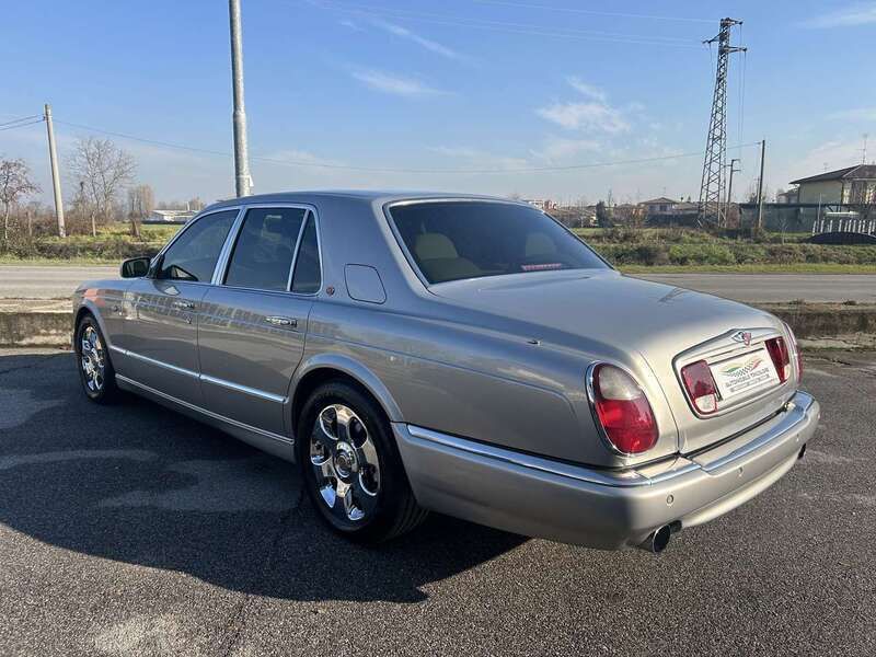 Usata Bentley Arnage 408 CV (300 kW) 2001 Argento Berlina