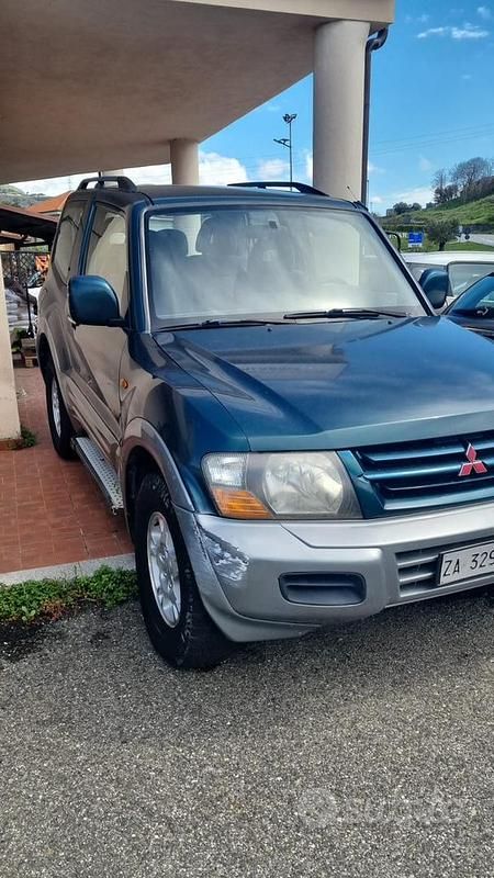 Usata Mitsubishi Pajero 2000 Blu SUV
