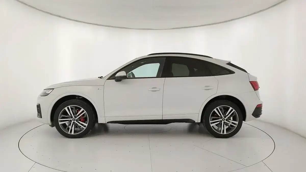 Usata Audi Q5 Ambiente 204 CV (150 kW) 2023 Bianco SUV
