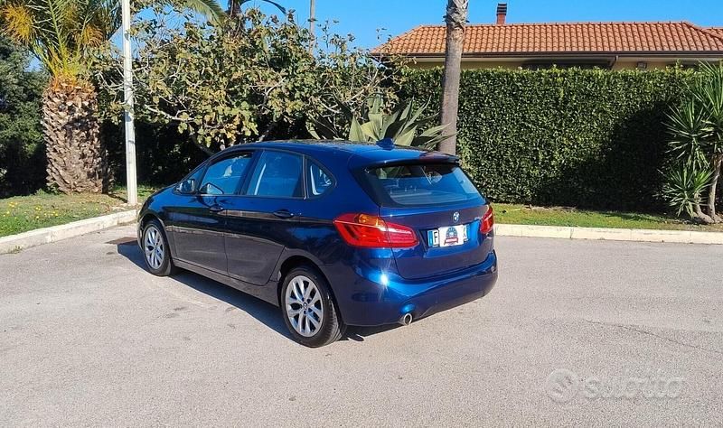 Usata BMW 216 Active Tourer Advantage 116 CV (85 kW) 2021 Blu/azzurro Monovolume