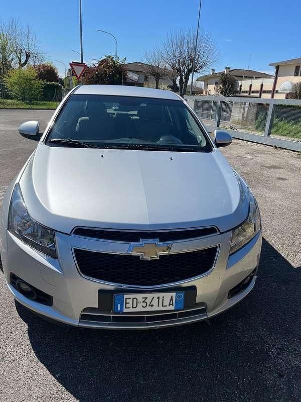 Usata Chevrolet Cruze LT 150 CV (110 kW) 2010 Argento Berlina