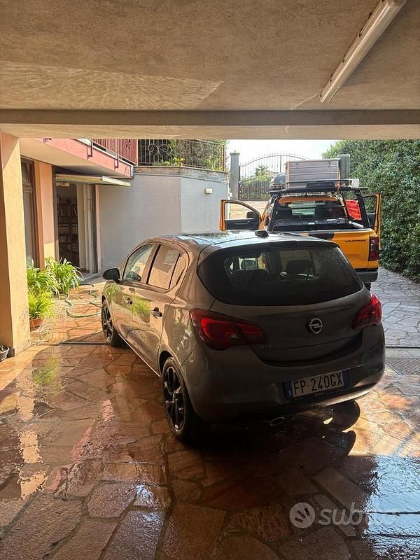 Usata Opel Corsa 2018 Grigio Berlina