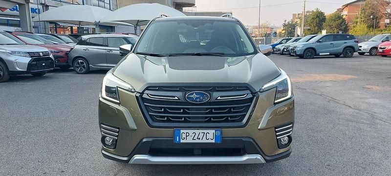 Usata Subaru Forester Style 149 CV (109 kW) 2023 Verde SUV
