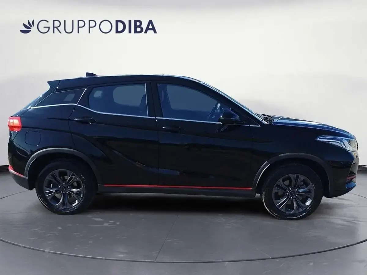 Usata DFSK Glory 580 106 CV (77 kW) 2025 Nero SUV