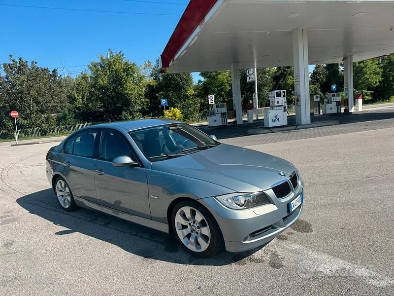 Usata BMW 320 163 CV (119 kW) 2005 Grigio Berlina