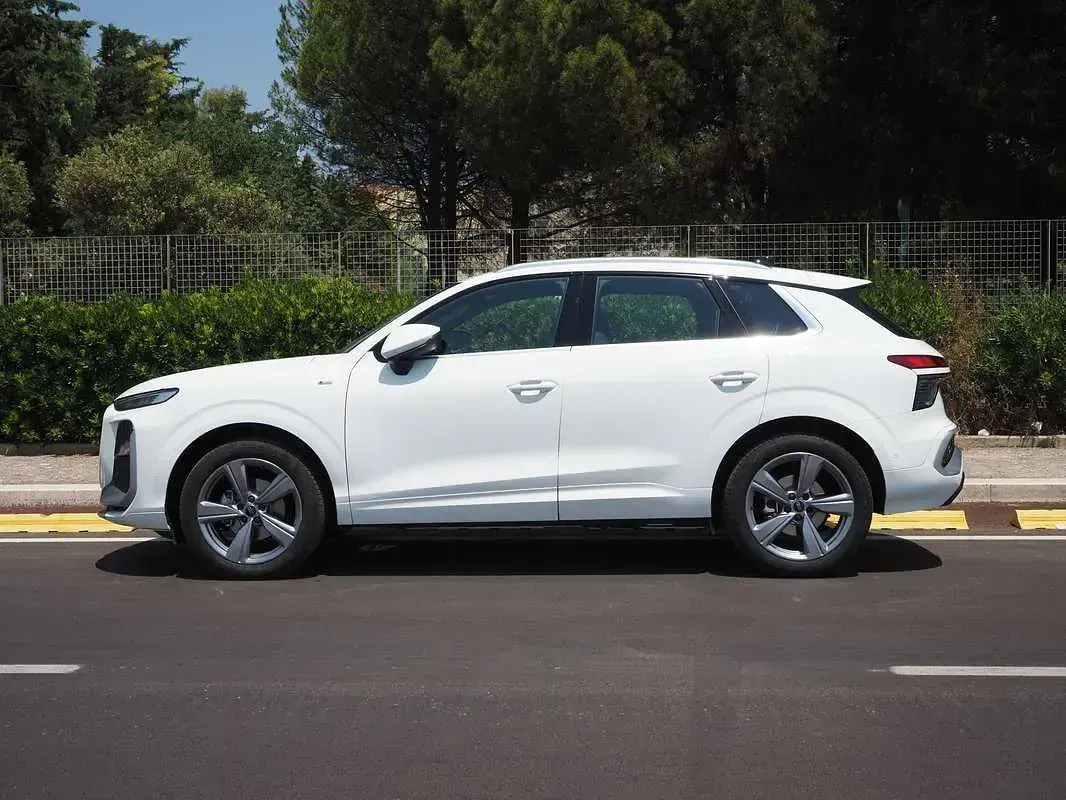 Usata Audi Q3 S-Line 150 CV (110 kW) 2026 Bianco SUV