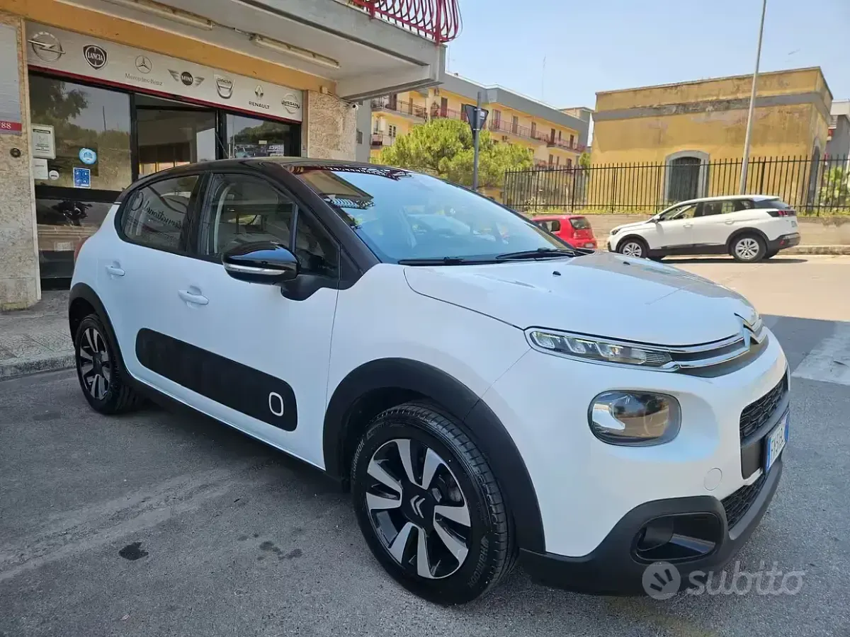 Usata Citroën C3 Shine 83 CV (61 kW) 2019 Bianco Utilitaria