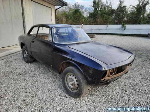 Usato 1970 Alfa Romeo 2000 2.0 Benzin (195.000 €)