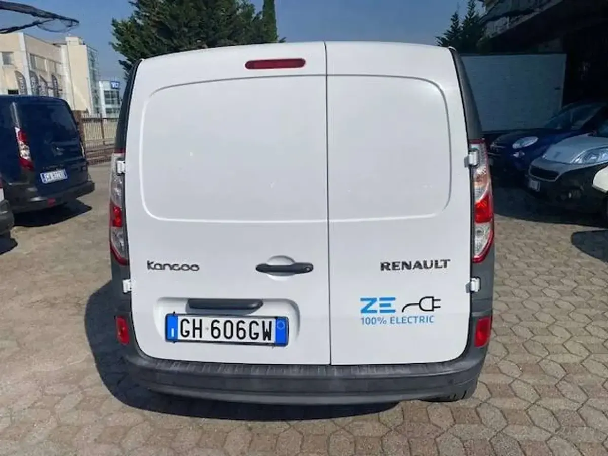 Usata Renault Kangoo 44 kW (60 CV) 2021 Bianco Monovolume