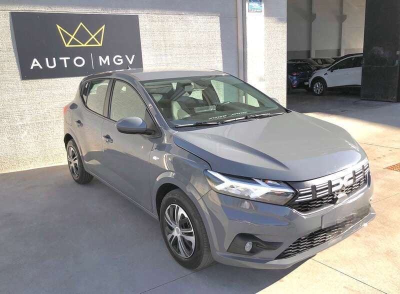 Usata Dacia Sandero Expression 101 CV (74 kW) 2023 Grigio Utilitaria