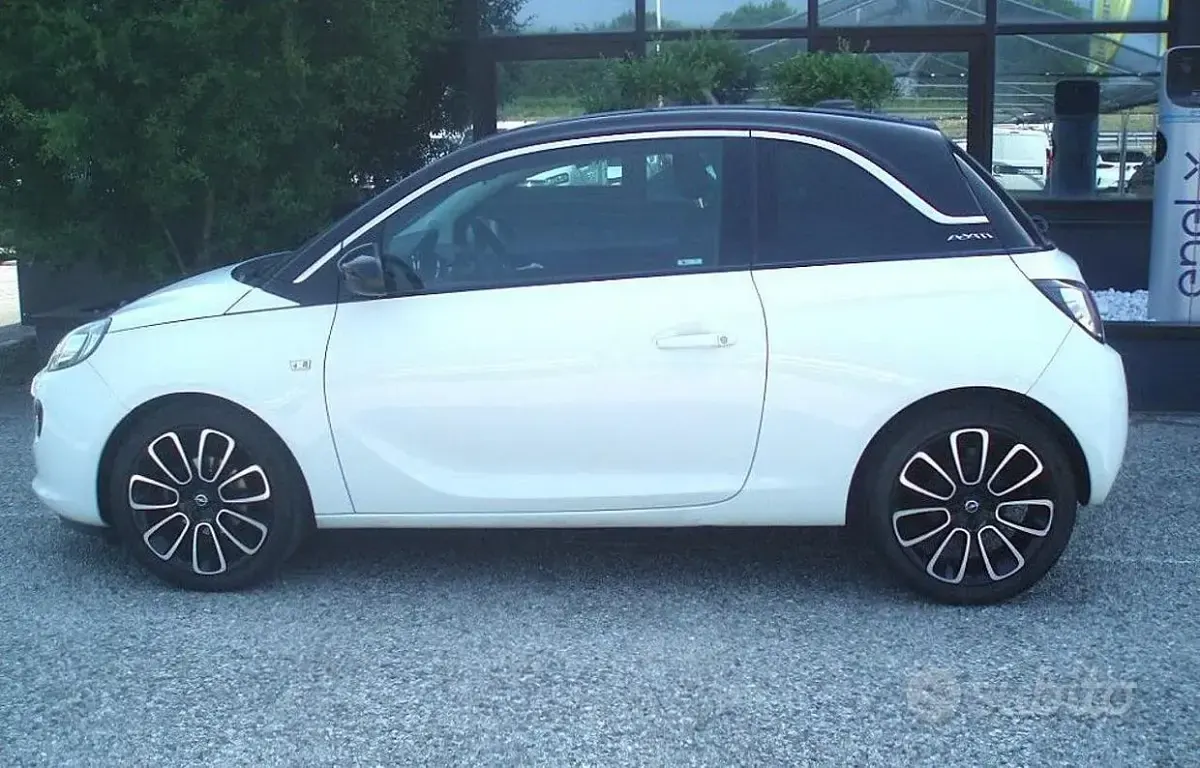 Usata Opel Adam Glam 87 CV (63 kW) 2017 Bianco Utilitaria