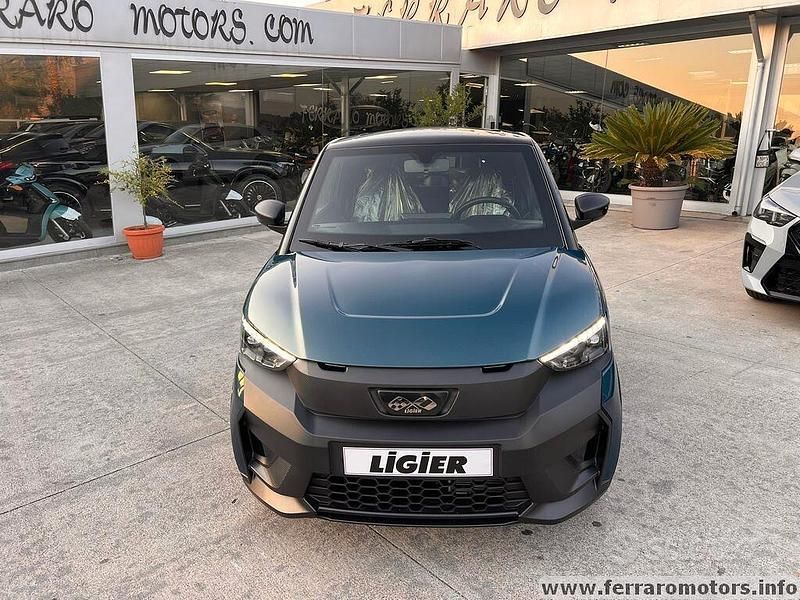 Nuova Ligier JS50 2025 Blu Utilitaria