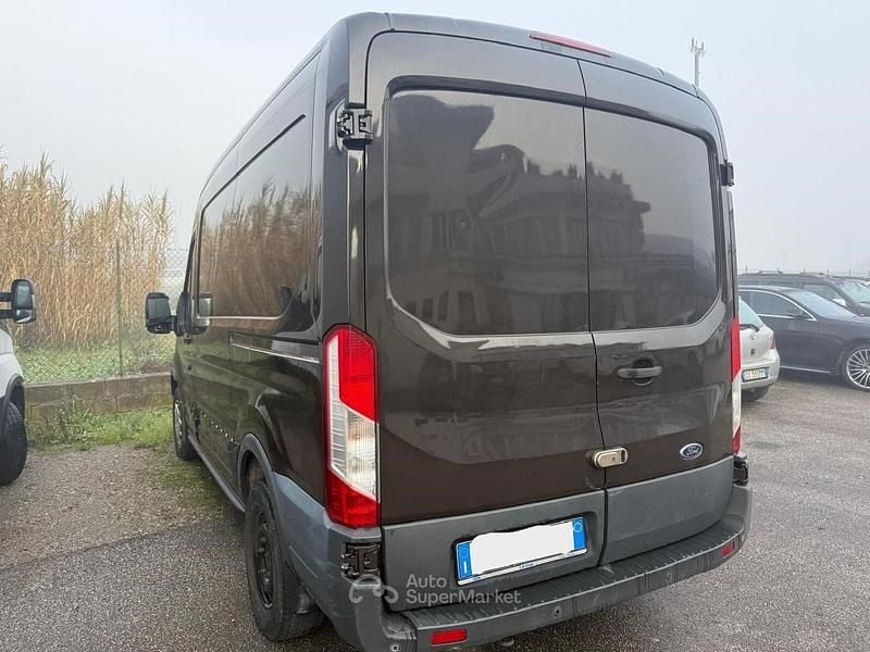 Usata Ford Transit 131 CV (96 kW) 2017 Nero Berlina