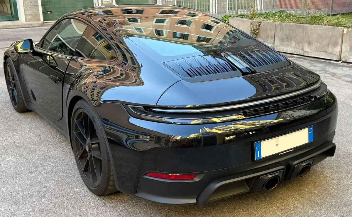 Usata Porsche 992 485 CV (356 kW) 2025 Nero Coupé