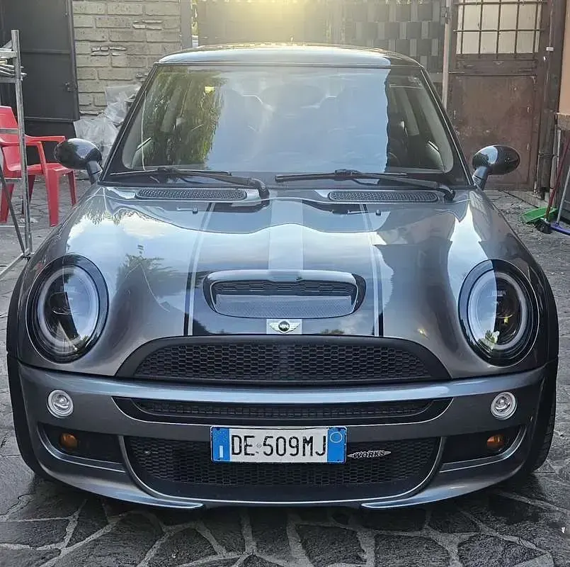 Usata Mini Cooper S 170 CV (125 kW) 2006 Grigio Utilitaria