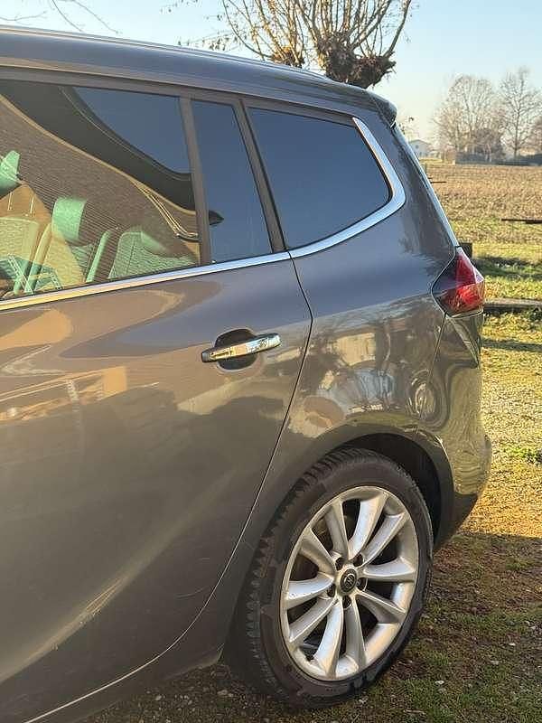 Usata Opel Zafira Tourer Edition 165 CV (121 kW) 2012 Monovolume