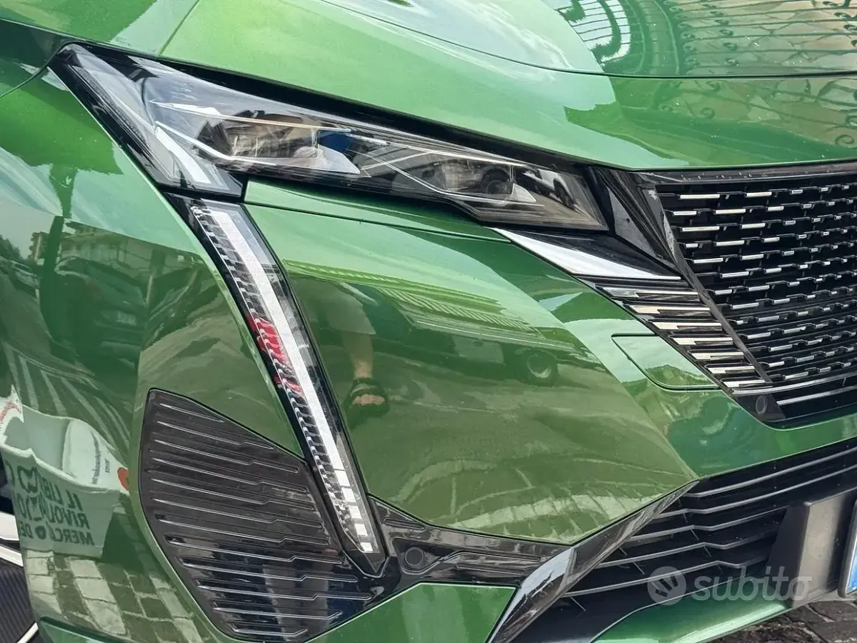 Usata Peugeot 308 GT 131 CV (96 kW) 2022 Verde Berlina