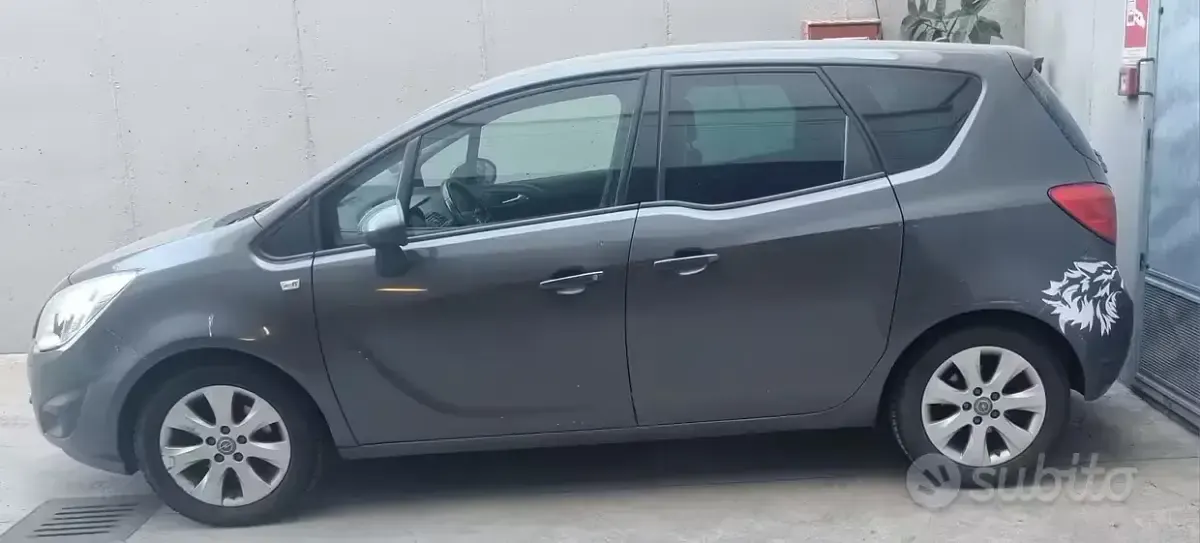 Usata Opel Meriva 101 CV (74 kW) 2010 Monovolume