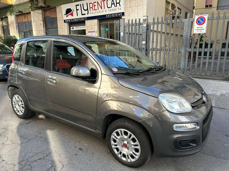 Usata Fiat Panda Easy 69 CV (50 kW) 2020 Grigio Utilitaria