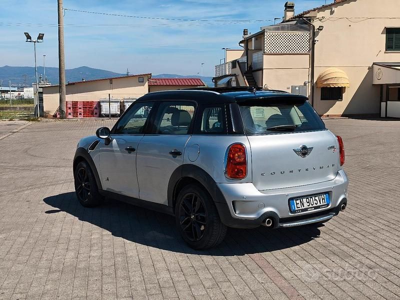 Usata Mini Countryman 143 CV (105 kW) 2012 Grigio SUV