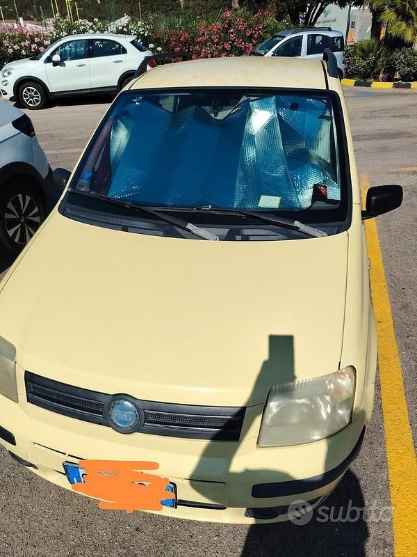 Giallo Usata 2005 Fiat Panda Utilitaria | 1000 € (Ottimo prezzo) - Immagine 1/1