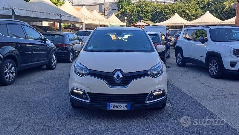 Beige Usata 2014 Renault Captur SUV | 7499 € (Super prezzo) - Immagine 1/4