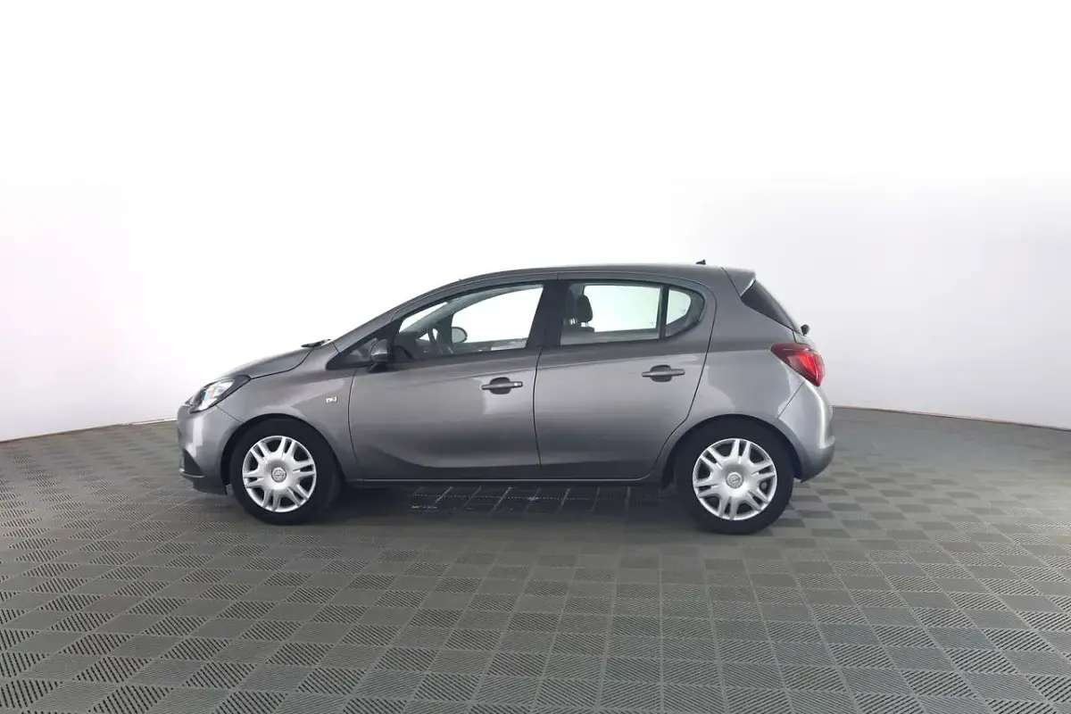 Usata Opel Corsa 90 CV (66 kW) 2019 Satin steel grey Utilitaria