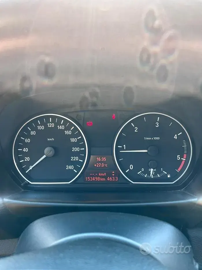 Usata BMW 118 143 CV (105 kW) 2010 Grigio Utilitaria