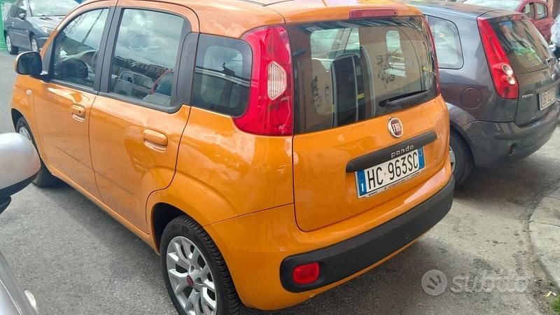 Usata Fiat Panda Lounge 69 CV (50 kW) 2017 Arancione Utilitaria
