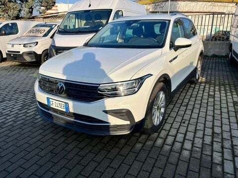 Bianco Usata 2021 VW Tiguan Life SUV | 25.490 € (Buon prezzo) - Immagine 1/4