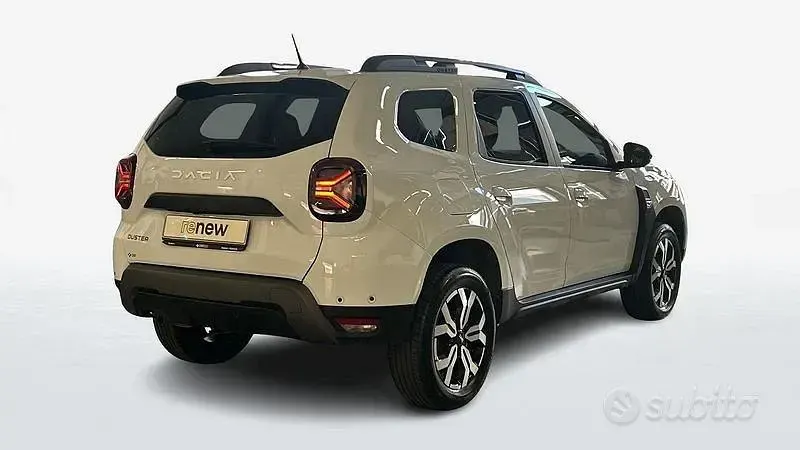 Usata Dacia Duster Journey 101 CV (74 kW) 2023 Bianco SUV
