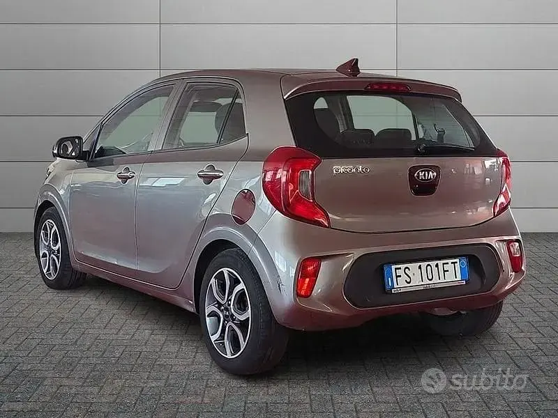 Używany Kia Picanto Active 2019 Brązowy Hatchback