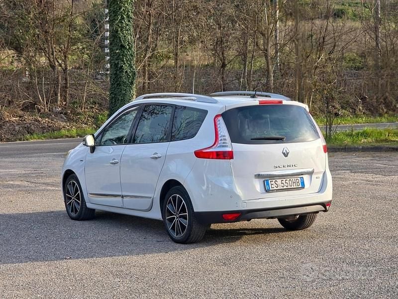 Usata Renault Scénic III 110 CV (80 kW) 2013 Bianco Monovolume