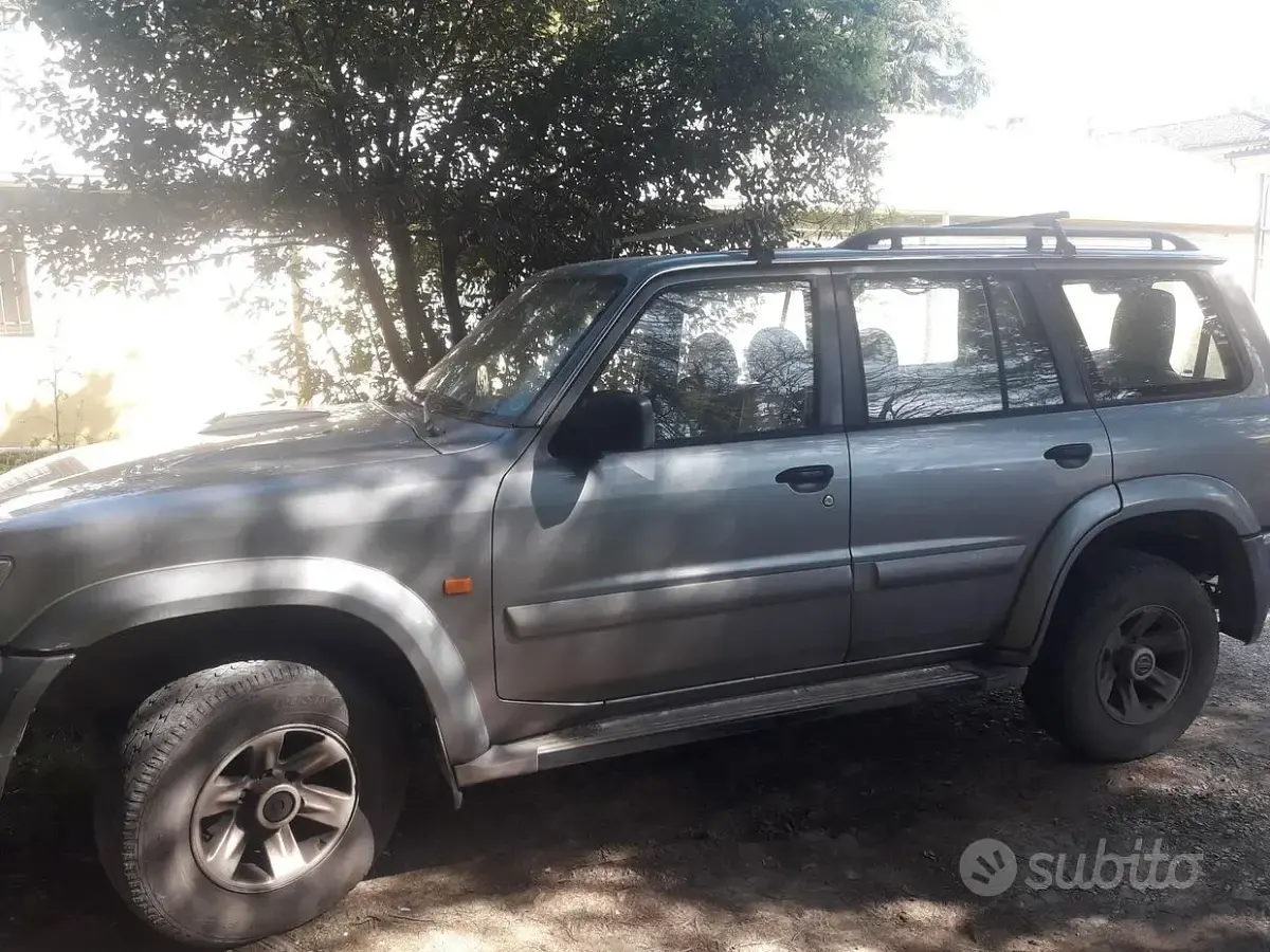 Usata Nissan Patrol 158 CV (116 kW) 2004 Grigio SUV