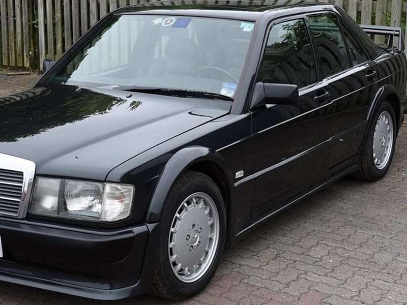 Usata Mercedes 190 232 CV (170 kW) 1990 Nero Berlina