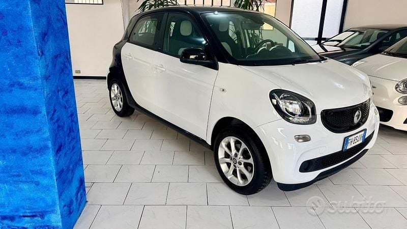 Usata Smart ForFour Prime 70 CV (51 kW) 2017 Bianco Utilitaria