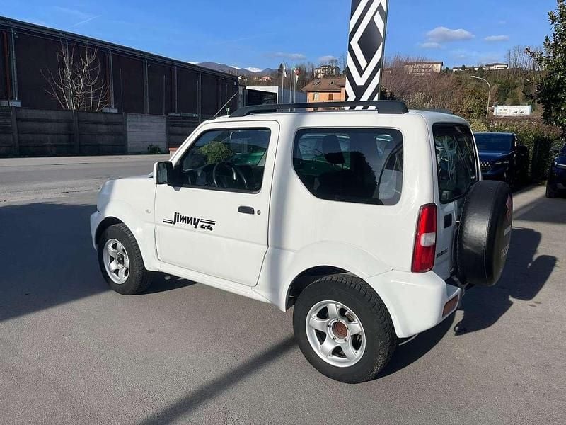 Usata Suzuki Jimny 86 CV (63 kW) 2016 Bianco SUV