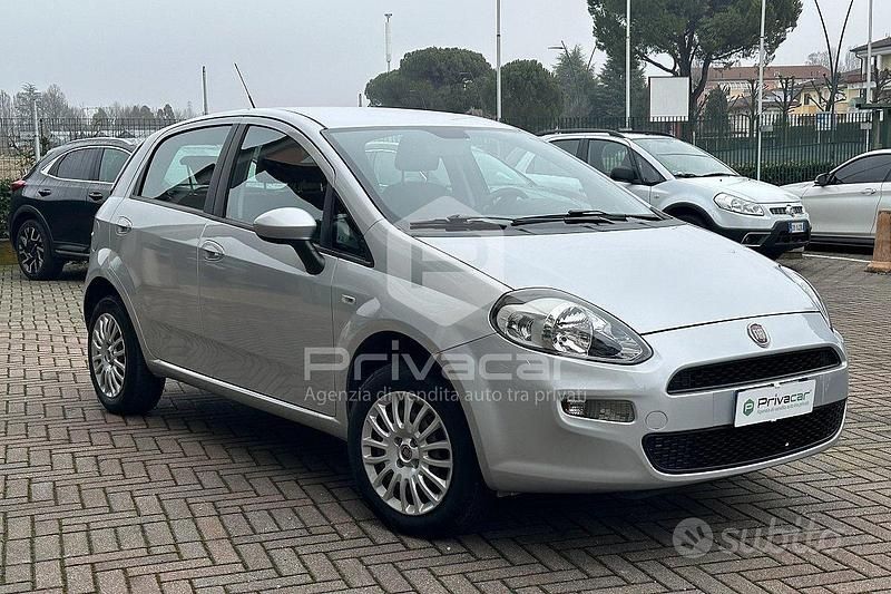 Usata Fiat Punto Street 77 CV (56 kW) 2014 Grigio Utilitaria
