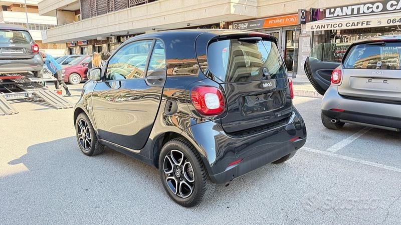 Usata Smart ForTwo Coupé Prime 90 CV (66 kW) 2019 Nero Coupé
